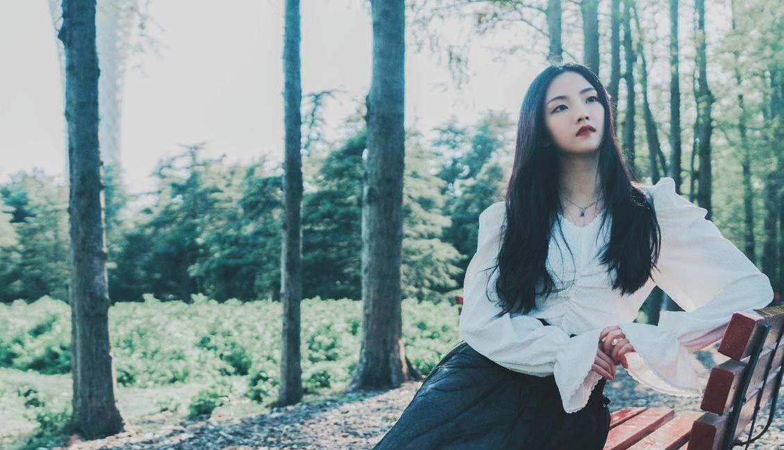 好声音|在《好声音》打败希林娜依·高的眼镜妹，如今大变样，美得认不出  辰仔  7小时前