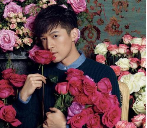 张小斐|胡歌消失整整2月后，终于官宣一件“喜事”？女友粉含泪祝福