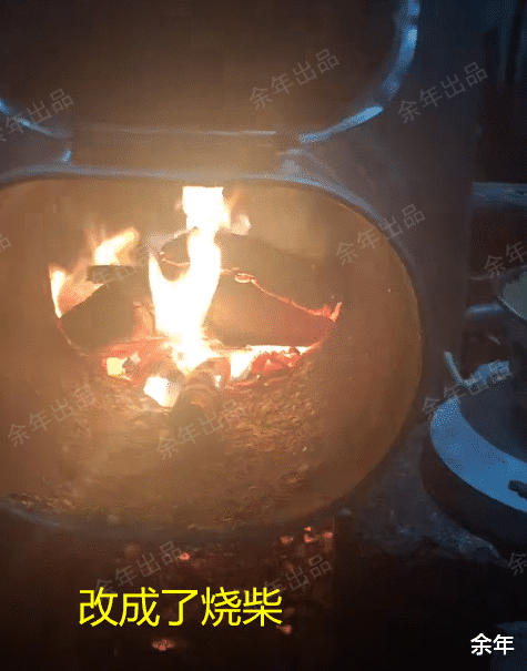广西南宁,女子连续3天烧红瓦片投进浴盆,“孩子盗汗,老人教的”