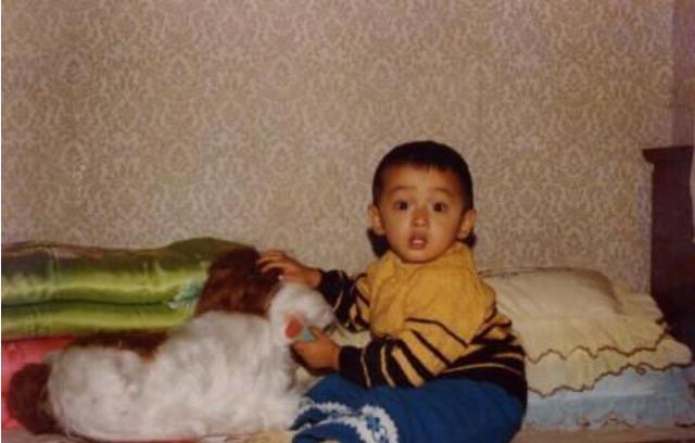 张小斐|胡歌消失整整2月后，终于官宣一件“喜事”？女友粉含泪祝福