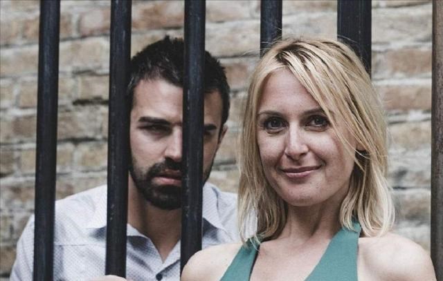 闪婚 美国老大监狱称王：买通13名狱警，4名女警甘愿为他生孩子