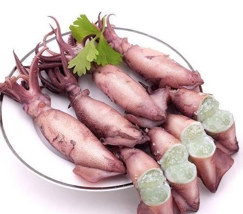 奶豆育儿 女子买鱿鱼泡发焯水后“消失”，专家解释遭群嘈，记得人造鸡蛋吗