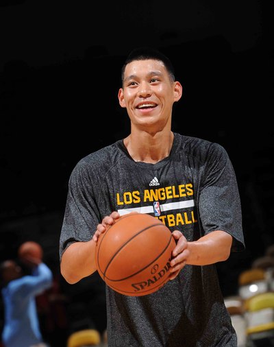 林书豪|林书豪重返CBA加盟广东？总经理朱芳雨亲自回应！