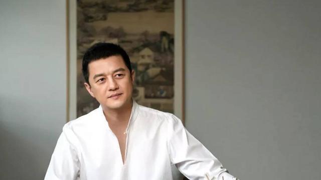 赵丽颖|爆料：李亚鹏，何炅，赵丽颖，张雨剑，白敬亭，袁冰妍，龚俊