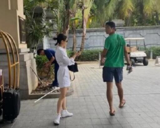 王琳|信息量真大！王琳与男嘉宾锁门比划，白冰男嘉宾被扒疑似婚内出轨