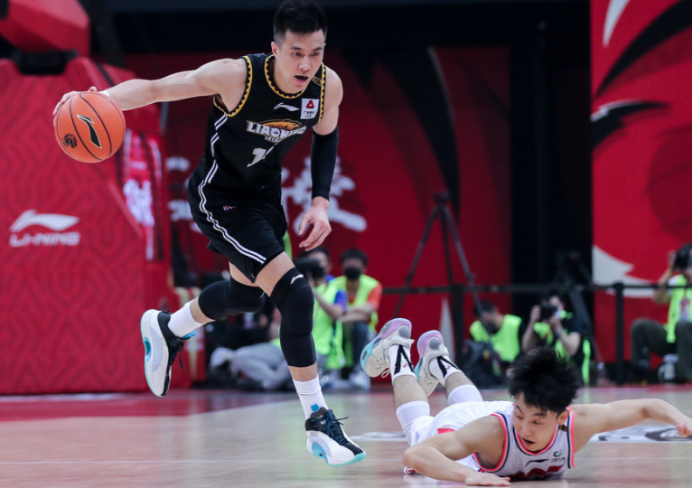 周鹏|总决赛MVP榜出炉！周鹏11.9暂列广东榜首，威姆斯仅1.9，弗格领跑辽宁