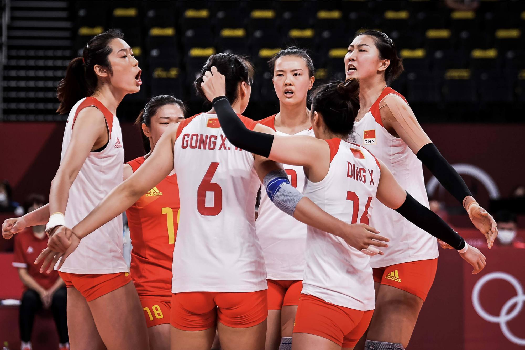 清浅微笑的我|奥运会女排8强座次天下大乱，气不打一处来，幸亏会有垫背的