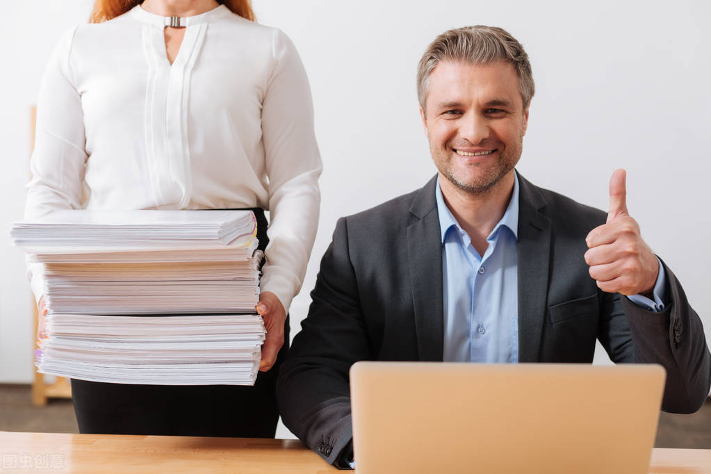 牛奶|稳固骨质的“冠军”找到了，不是钙片，没事敞开吃，提高骨密度