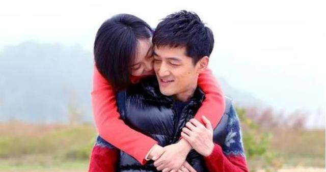 张小斐|胡歌消失整整2月后，终于官宣一件“喜事”？女友粉含泪祝福