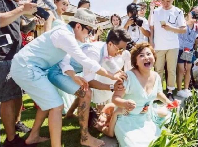 柳岩|包贝尔也出事了?大量聊天记录被曝光,柳岩被欺负往事有预兆