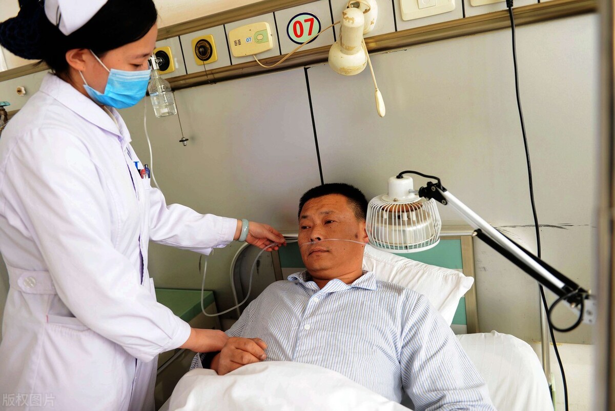 脑梗塞|吃一次等于喝“一桶油”，54岁男子查出脑梗塞，因经常吃2种早餐