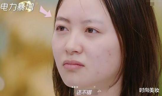 戚薇 戚薇的“画眉方式”走红，帮素人轻轻勾勒眉毛，鼻子都变得高挺了