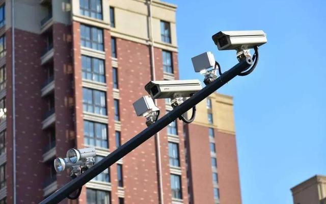 闪婚 不认识这四种摄像头,劝你别开车了,交警:12分不够被你扣的!