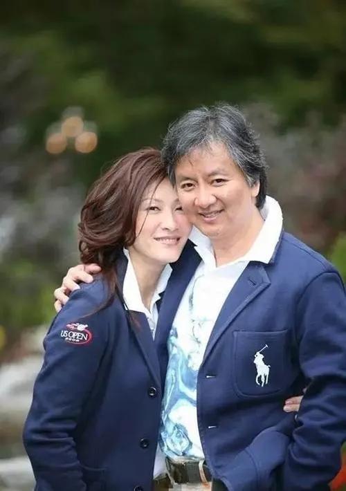 陈慧珊|陈慧珊：与相爱9年的老公离婚，转身爱上伏明霞丈夫，结局如何？