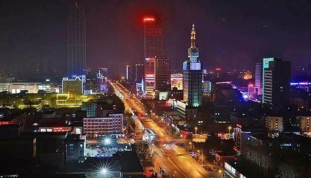 情话的十点半 河北一17年老商场“倒闭”,被疫情和电商“打压”,如今惨淡收场