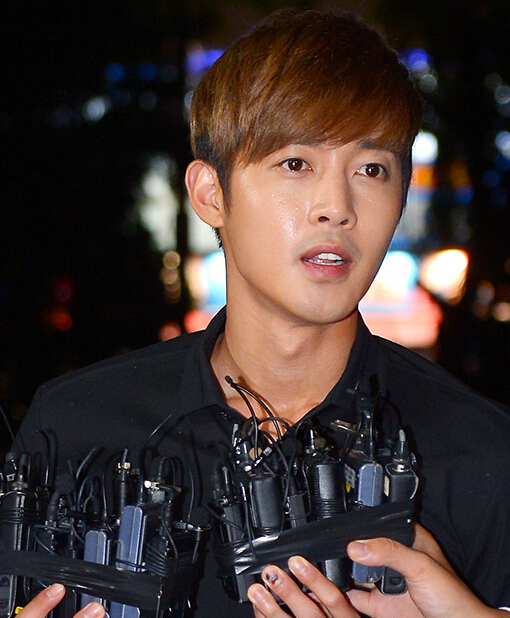 樱桃如水水|6位因丑闻塌房的韩国男星，性侵、涉毒、家暴、滥交，自律就那么难吗？