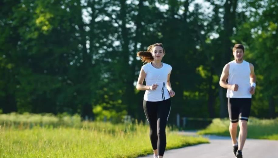 |早起毁一天？几点起床最合适？建议：尽量不早于这个时间段