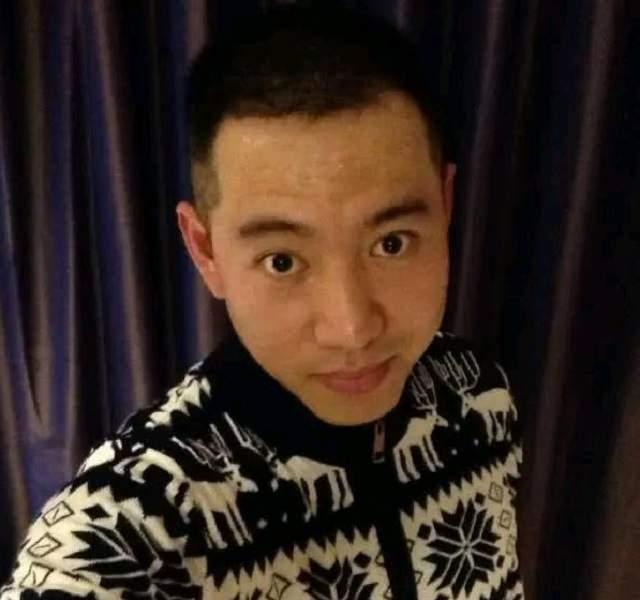 人物设定|当年他是顶流明星，因骑马摔成残疾后，坐上轮椅如今生活怎样了？