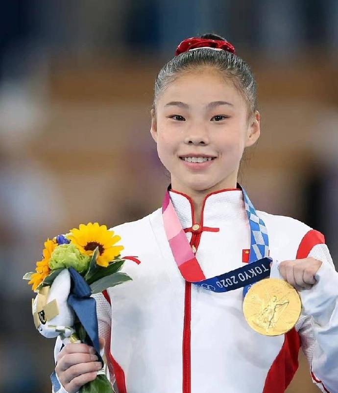 中年女同学的自救|长江后浪推前浪！东京奥运会中国代表团表现最出色的十位“00后”