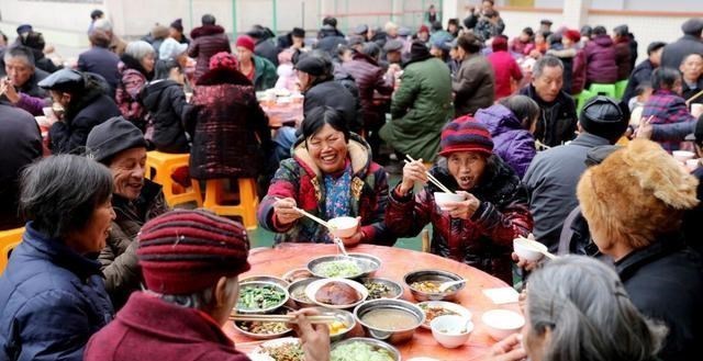 老话说“菜不摆三、筷不成五、席不成六”啥意思?牢记祖训错不了