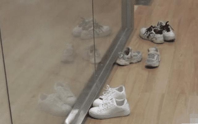 事故全球通 教练在学生劈叉时猥亵学生，细问后更气愤，曾把孩子带进厕所