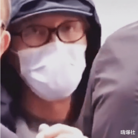 吴孟达|送吴孟达最后一程，周星驰一身黑面容憔悴，刘德华依旧帅气逼人