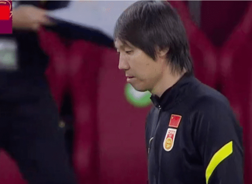 明明很棒|李铁深夜开口狂妄自大，语出惊人，让71岁米卢寒心，73岁里皮心寒