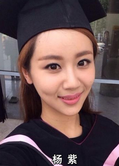 李天佑|景甜：这是我毕业照，关晓彤：有我美吗？刘亦菲：我看谁能和我比