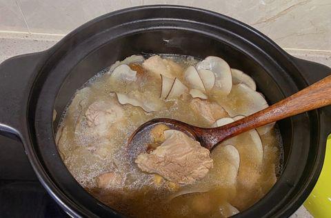 小小故事馆|5岁半女童脾胃坏死，儿科医生：3种食物孩子少碰，很伤脾胃