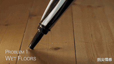 时尚好物官 薇娅\＂懒人伞\＂一夜爆红，40度出门不怕晒，网友：防晒霜可以扔了