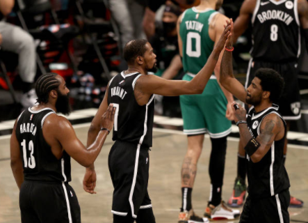 篮网队|82+27+10！篮网三巨头太残暴，杜兰特当爹又当妈，哈登养生篮网也能赢