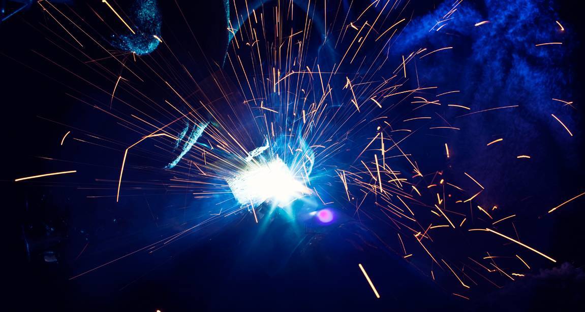 为什么电焊对人有那么大的伤害?