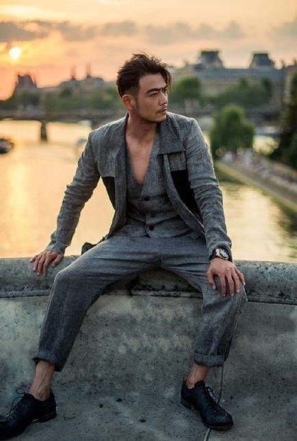 型男|38岁型男杨烁，“隐藏”了9年的老婆，原来是我们熟悉的童年女神