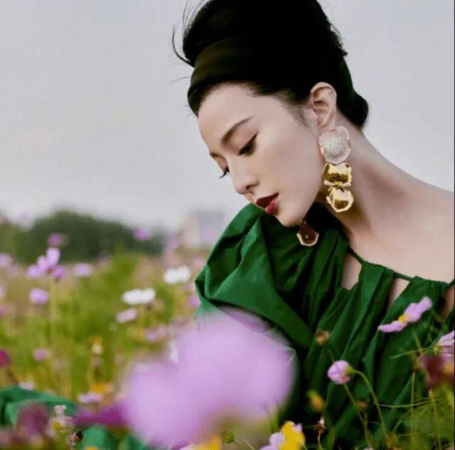 柳岩|包贝尔也出事了?大量聊天记录被曝光,柳岩被欺负往事有预兆