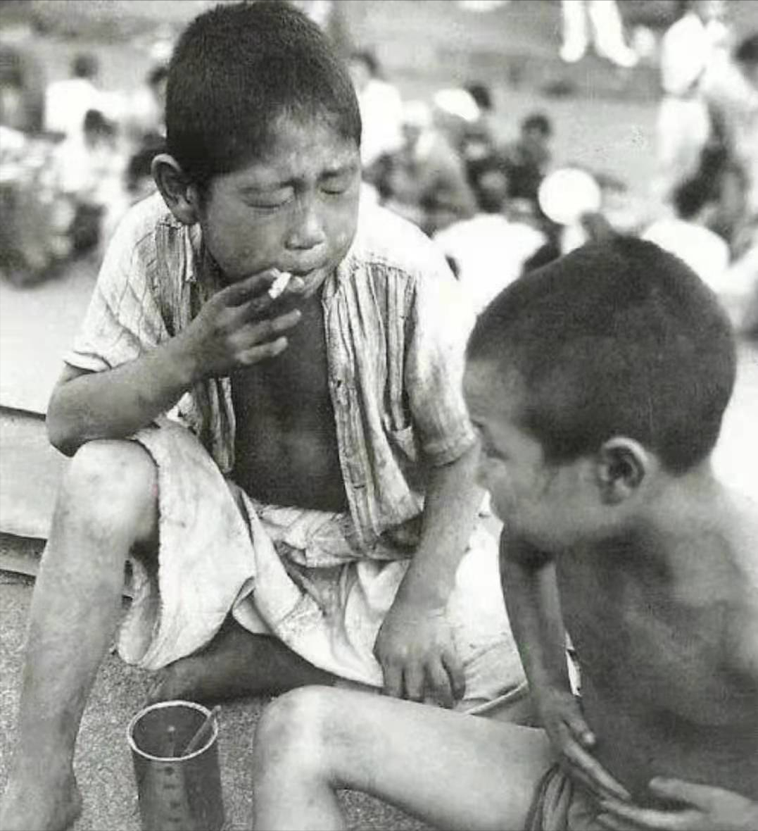 日本|历史老照片:日本慰安夫体检,女土匪很美,越南女兵俘获美国大兵