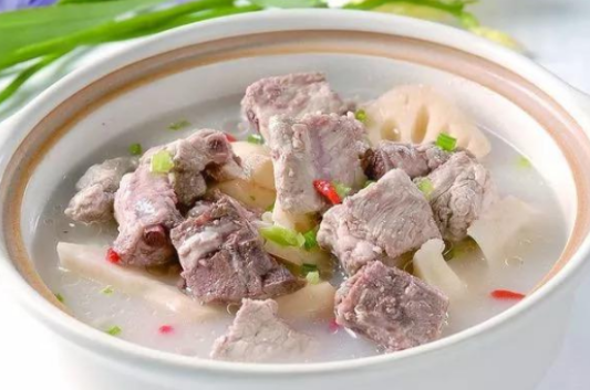 医生|北大教授呼吁停止食用,比味精还伤骨骼,提醒家长尽早撤下餐桌