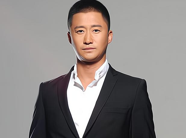 吴京|吴京亲手捧红的“白眼狼”，爆红后翻脸不认人，网友：报应来了