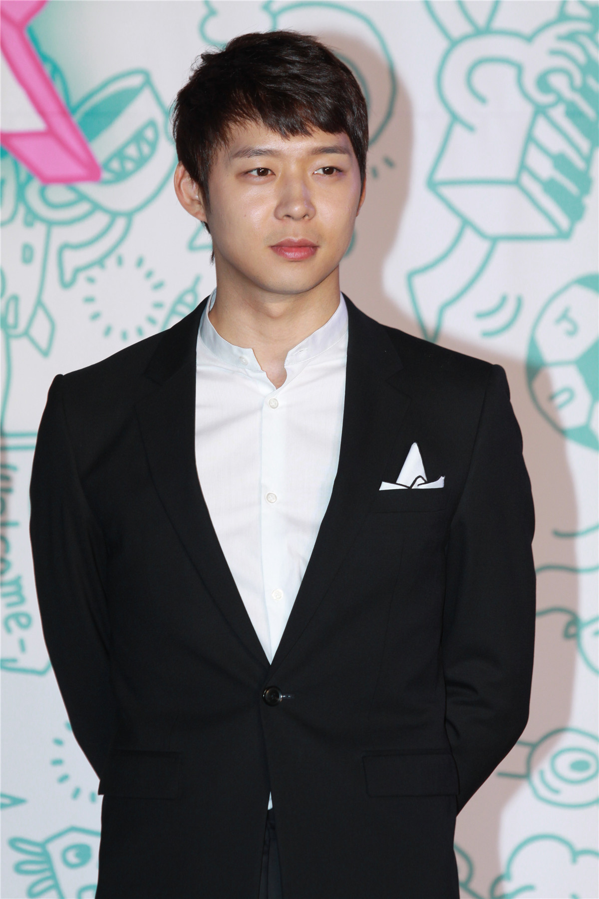 樱桃如水水|6位因丑闻塌房的韩国男星，性侵、涉毒、家暴、滥交，自律就那么难吗？