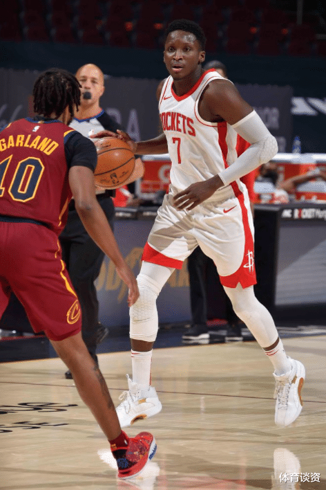 奥拉迪波|够自信！28岁榜眼拒绝火箭4520万合同，第三次拒绝续约，硬要1.95亿？