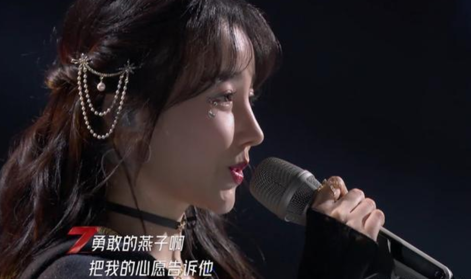 陈小纭|陈小纭虽然脸崩了，可是这身材在娱乐圈算一绝了吧