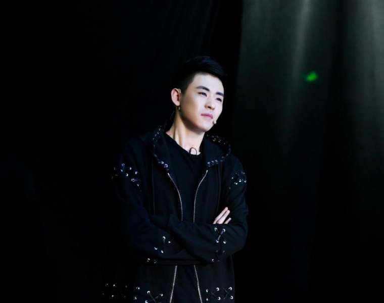 女孩|德云社再陷退社风波，张云雷为何要斥巨资自立门户？