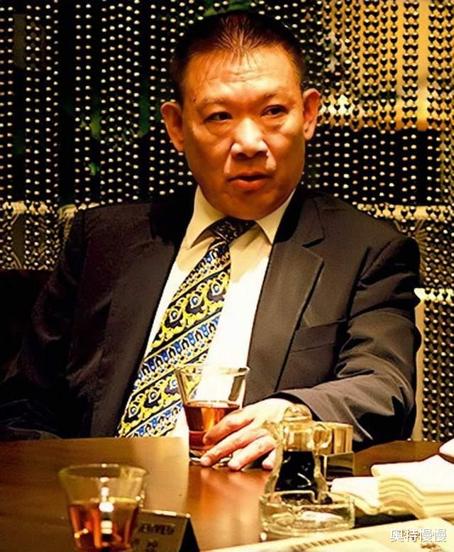 "澳门女赌王",从贫民窟走出嫁给富二代后离婚,至今身家数百亿