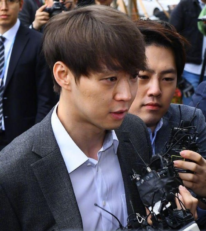 樱桃如水水|6位因丑闻塌房的韩国男星，性侵、涉毒、家暴、滥交，自律就那么难吗？