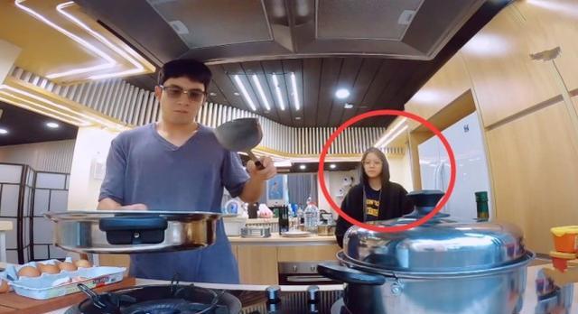 韩东君|欧阳娜娜没化妆，节目组却突然关了美颜，真实素颜让韩东君一怔