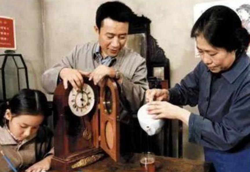 李雪健|李雪健：40年33个影帝，角色塑造太成功，刘少奇夫人拒绝握手