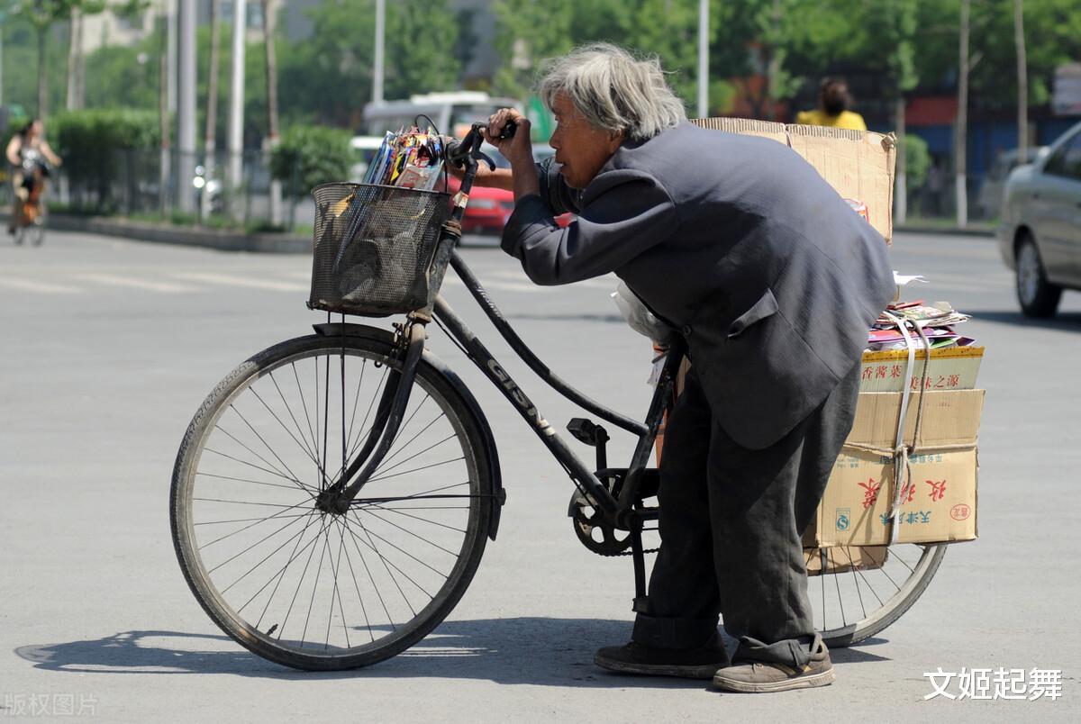 长寿秘诀|105岁老人，年轻像55岁，长寿秘诀不是多走路，而是这3件事
