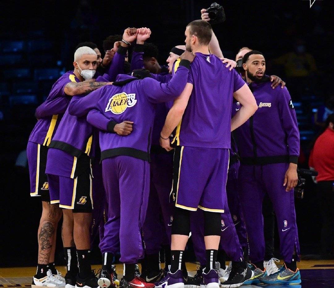 湖人隊(duì)|定了！湖人季后賽核心陣容出爐，施哈出場(chǎng)時(shí)間壓縮，一人或受重用