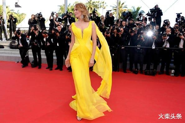 娜奥米·沃茨|女明星红毯上那些杰出的着装，曾被她们吸引，你是否还有印象