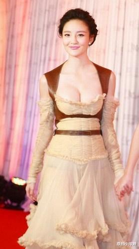 刘玥霏|身材傲人的女明星 魔鬼身材收获无数男粉丝