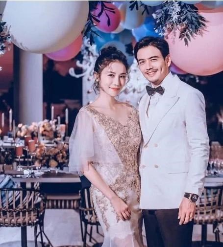 型男|38岁型男杨烁，“隐藏”了9年的老婆，原来是我们熟悉的童年女神